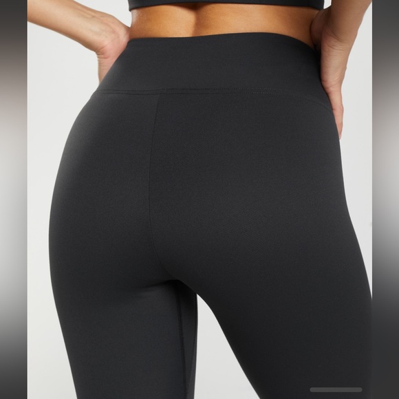 Gymshark black crossover leggings - Picture 6 of 7